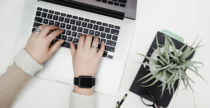 熱水袋，PVC熱水袋，暖手熱水袋，插手熱水袋，頸椎熱水袋，常州月豐塑料制品有限公司，月豐塑料